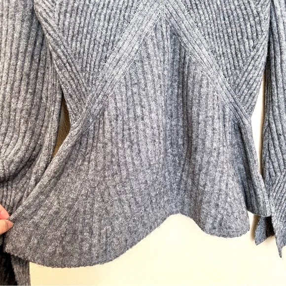 Antonio Melani Wool alpaca luxury Gray Ribbed Knit Sweater L Flared Sleeves Hem - Picture 4 of 8